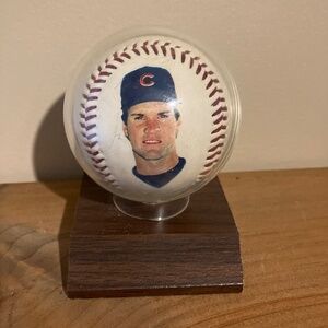 Collectible: Chicago Cubs Ryne Sandberg Commemorative Baseball in Case